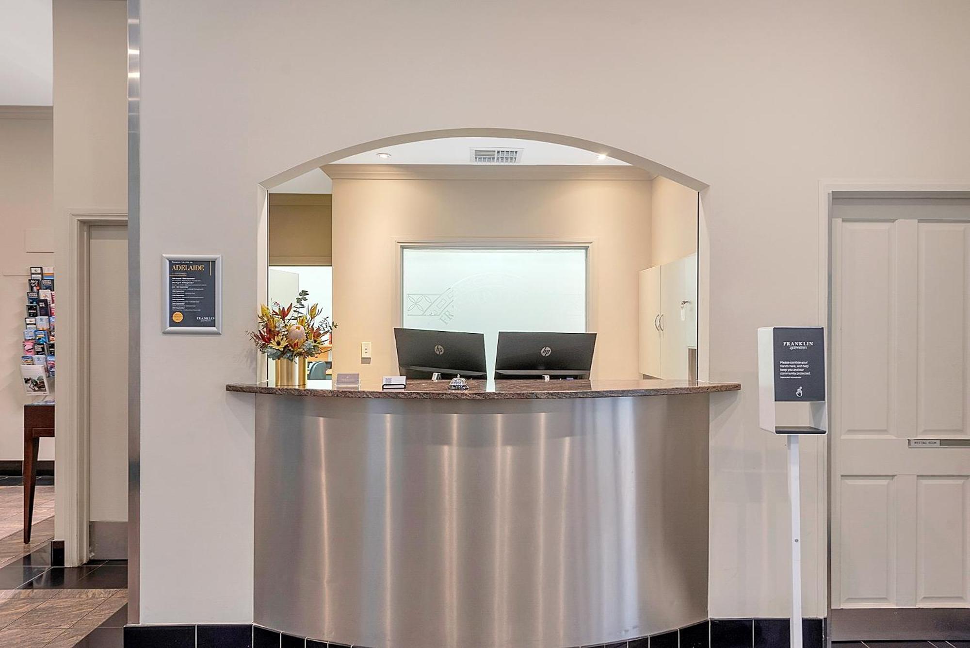 Franklin Apartments Аделейд Екстериор снимка